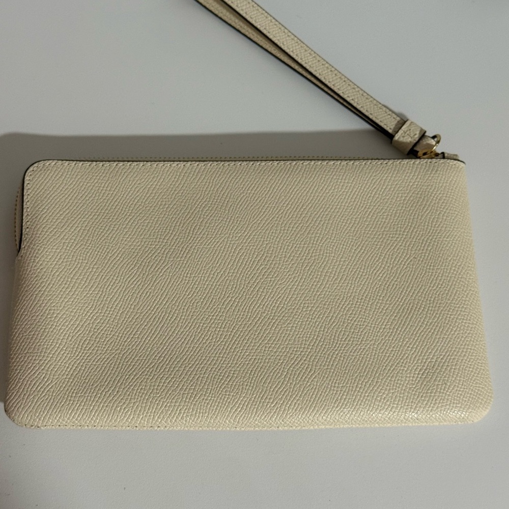 COACH Chalk Double Zip Lyla Purse/Wristlet Set with Bear Charm - Picture 15 of 16